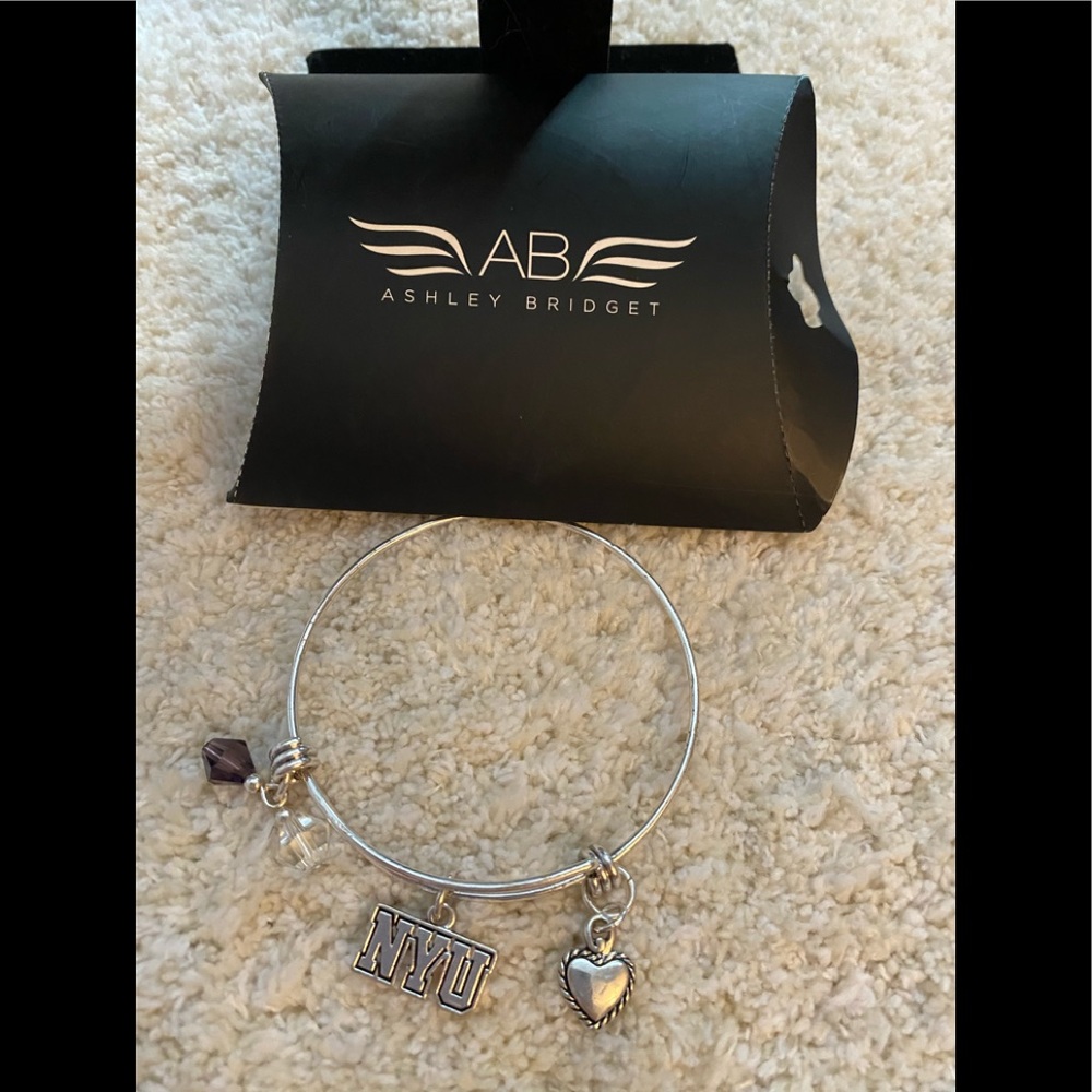 ⚫️- New NYU charm bracelet